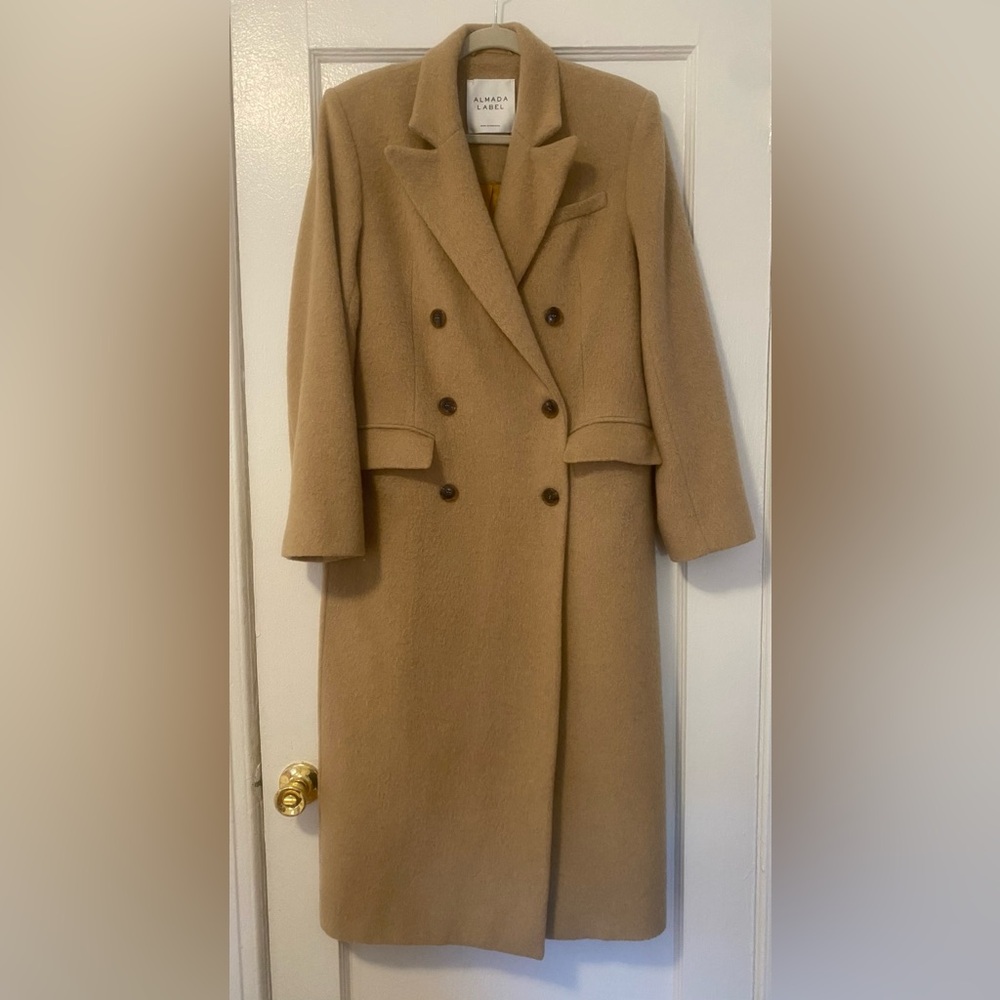 Almada Label Classic Tan Double-Breasted wool Coat size S
